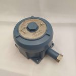 سوئیچ فشار برند UE سری J110 مدل 222